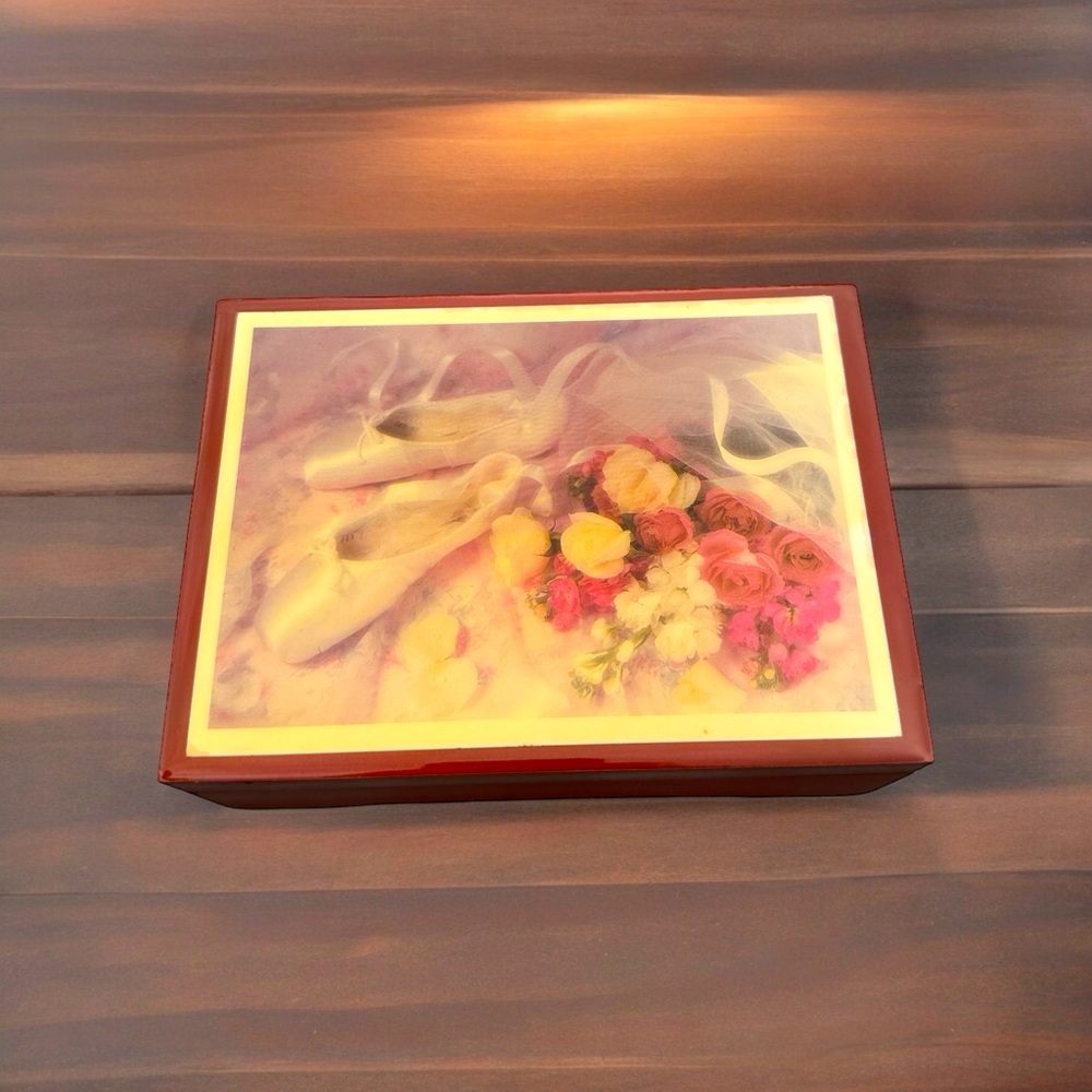 Vtg 80s Reuge Wooden Floral Swiss Musical Movement Jewelry Box Plays MEMORY 9”
